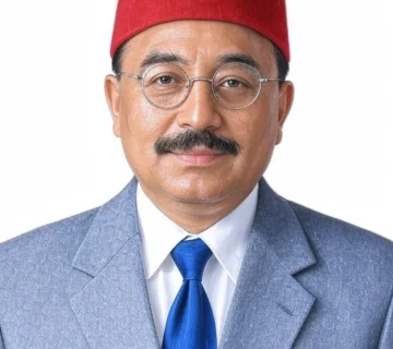 عبد الرحمن شكري بين ثقافتين